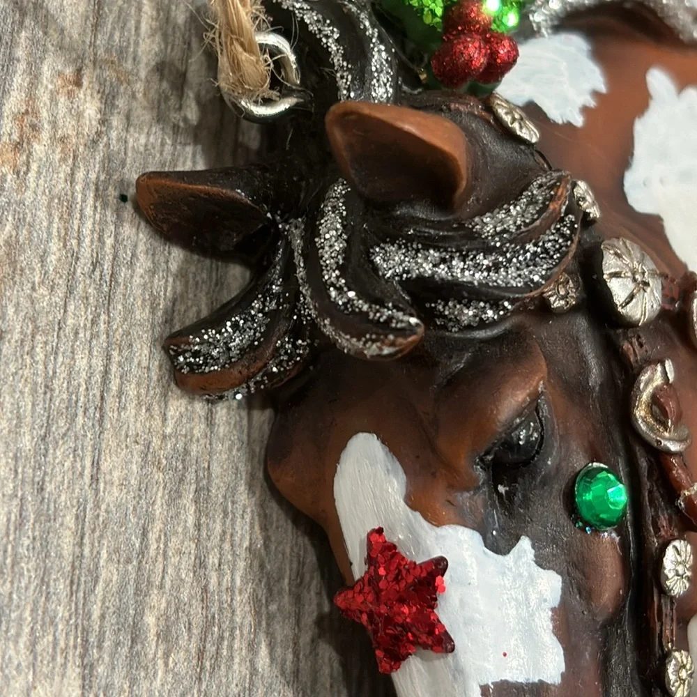 Holiday Horses: “Christmas Eve” design. Decorated Christmas horse ornamnent - Picture 3 of 14